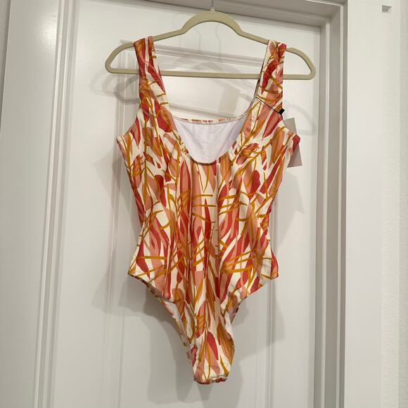 NWT Diarrablu Leila Swimsuit in Blossom Rose Size XL - Picture 2 of 7
